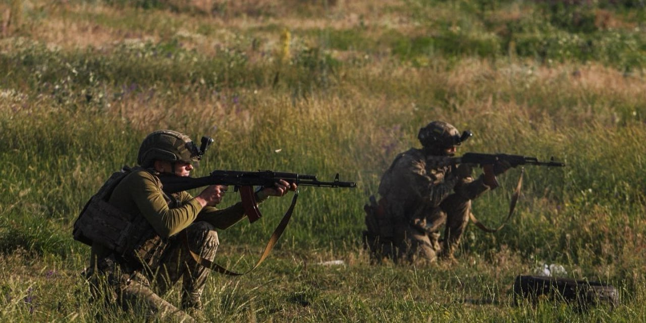Ukrainian Saboteurs Mistakenly Open Fire on Each Other Near Kupyansk