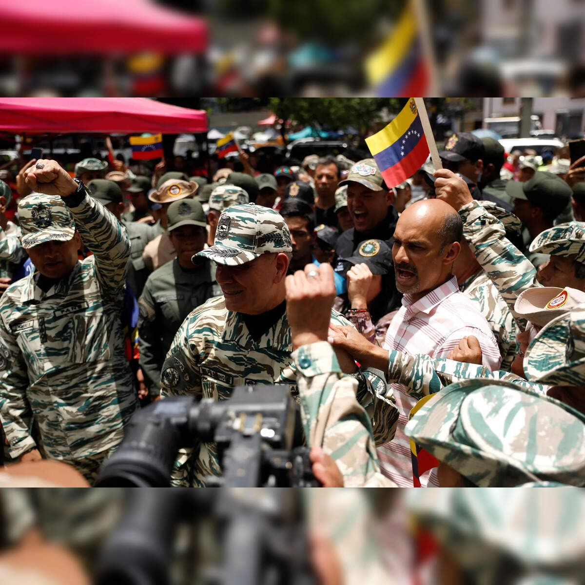 Venezuelan Leader Calls for Global Protests Against U.S. Maritime Operations