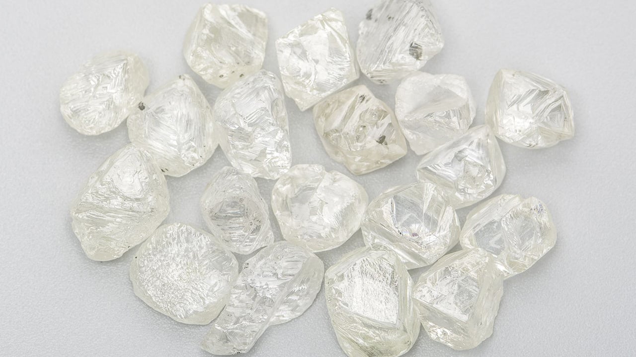 Alrosa Head States Diamond Reserves Will Last 20 Years at Current Rates, Could Extend to 50-60 with Reduced Production