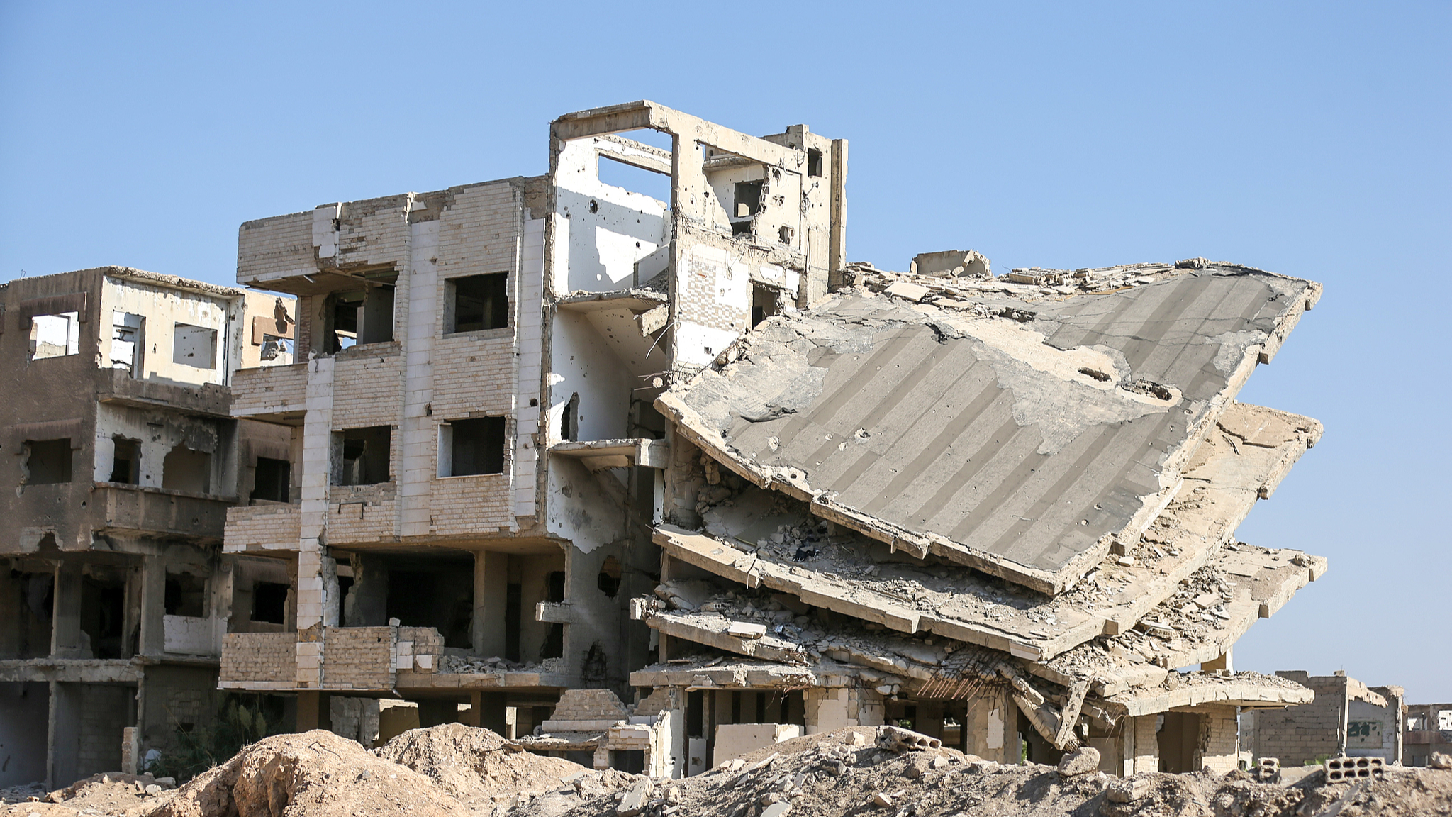 Syrian Army Prepares Limited Offensive Against Kurdish Forces in Aleppo Amid Civilian Casualties