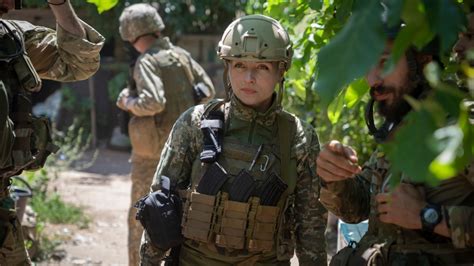 Hidden in Banana Boxes: Ukraine Border Guards Uncover $11,000 Scheme to Evade Military Service