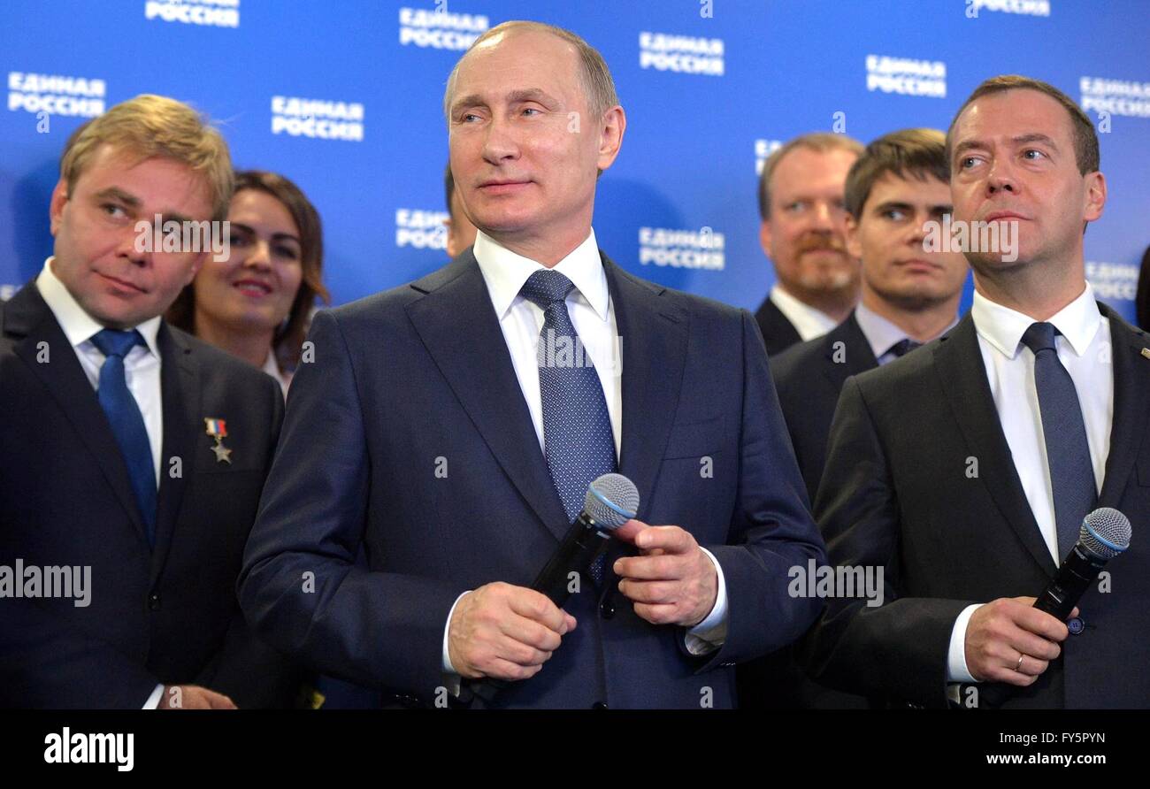 Medvedev Credits Putin’s Backing as United Russia Readies for Election Surge