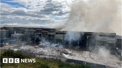 Lithium Battery Fires Cost UK £1 Billion Annually as Recycling Facilities Face ‘Epidemic’