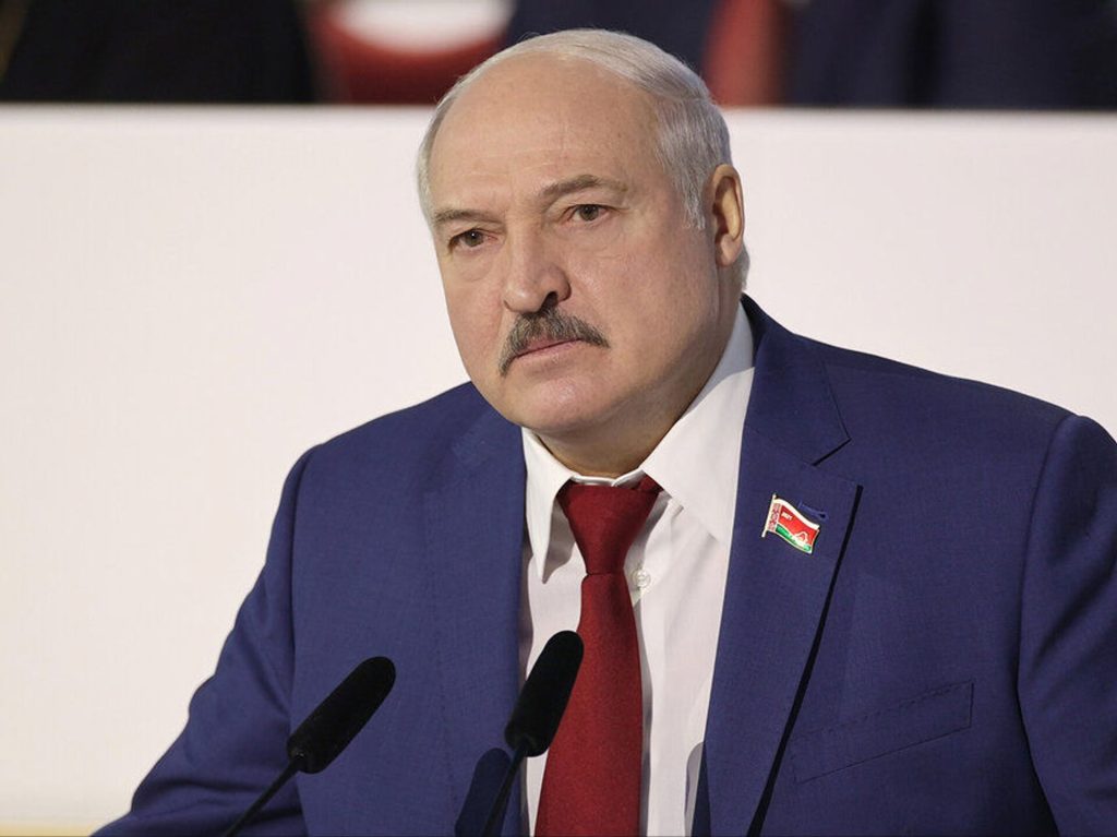 Lukashenko Calls Critics of Succession Plans “Complete Fools”