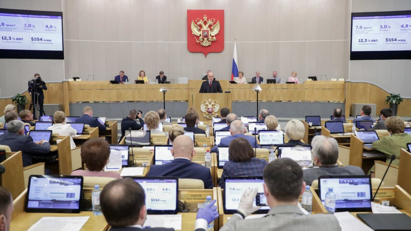 Over 23,378 Russians Vote Abroad in State Duma Elections