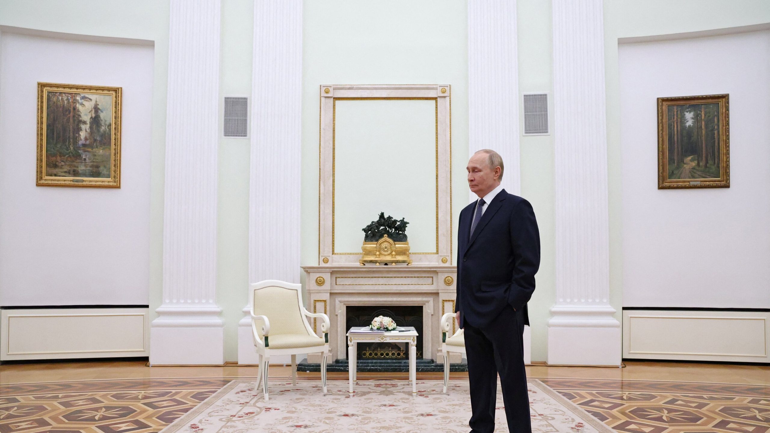 Russia Vows Retaliation Against Hungary’s Diplomatic Expulsion Without Specifying Deadline